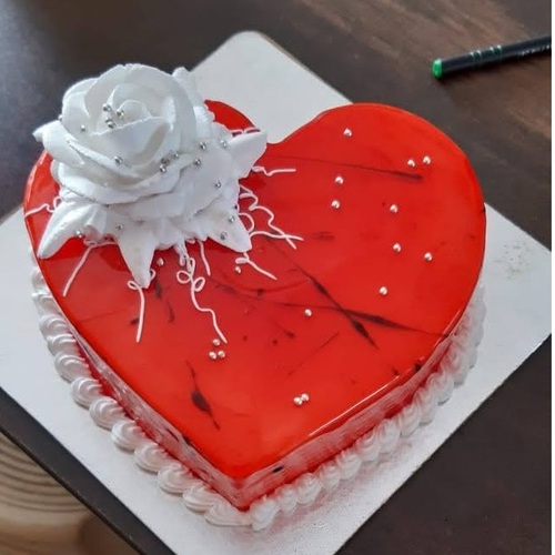 Buy/Send Chocolate Truffle Heart Cake Half Kg Online- FNP